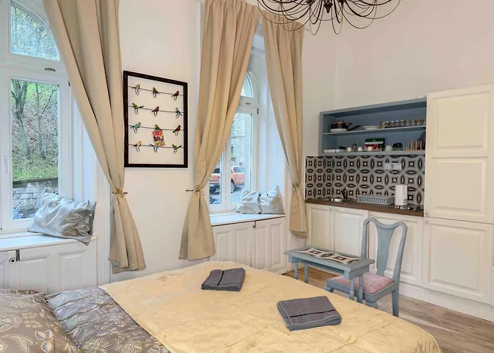 Hj7-B Hunyadi Apartment